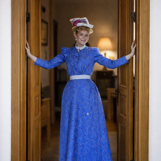 1890 Amélie Lundahl - Cornflower blue