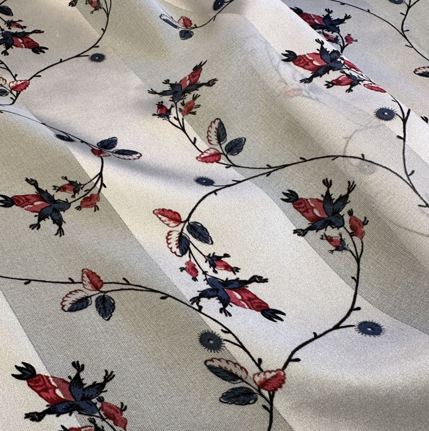 1770 Gun-Marie -  Silk Chiffon Satin Gauze - 0,95 meter